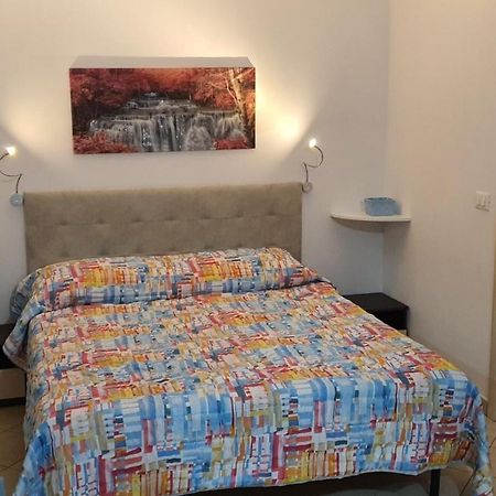 Sweet Home Chiaravalle Bagian luar foto