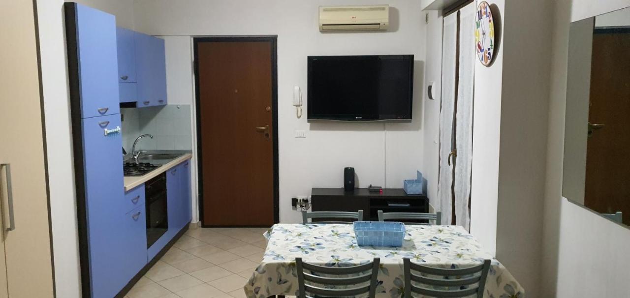 Sweet Home Chiaravalle Bagian luar foto